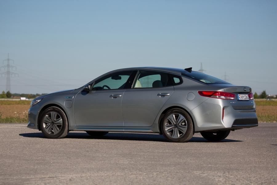  Kia Optima Plug-In Hybrid (JF) 2016 года  (WW) (фото 5 из 41)
